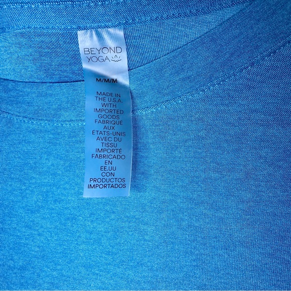 ❌ SOLD - BEYOND YOGA Featherweight On The Down Low Tee Cali Blue (M) - Picture 10 of 11